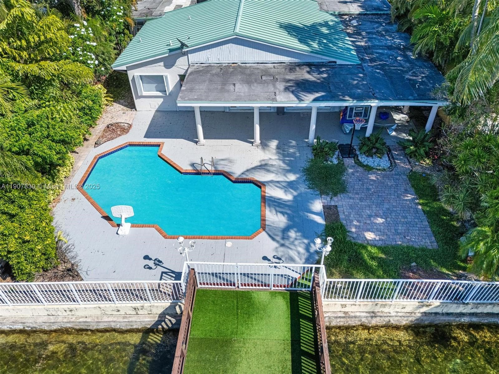 1375 N Biscayne Point Rd photo 33