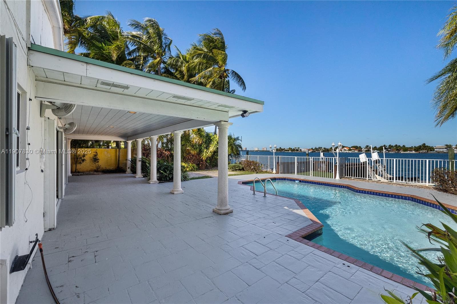 1375 N Biscayne Point Rd photo 29