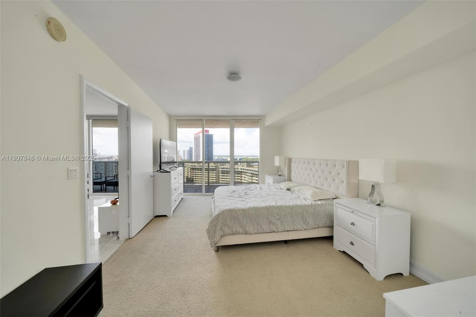 BEACH CLUB CONDO · #1609 in Hallandale Beach - Photo 10