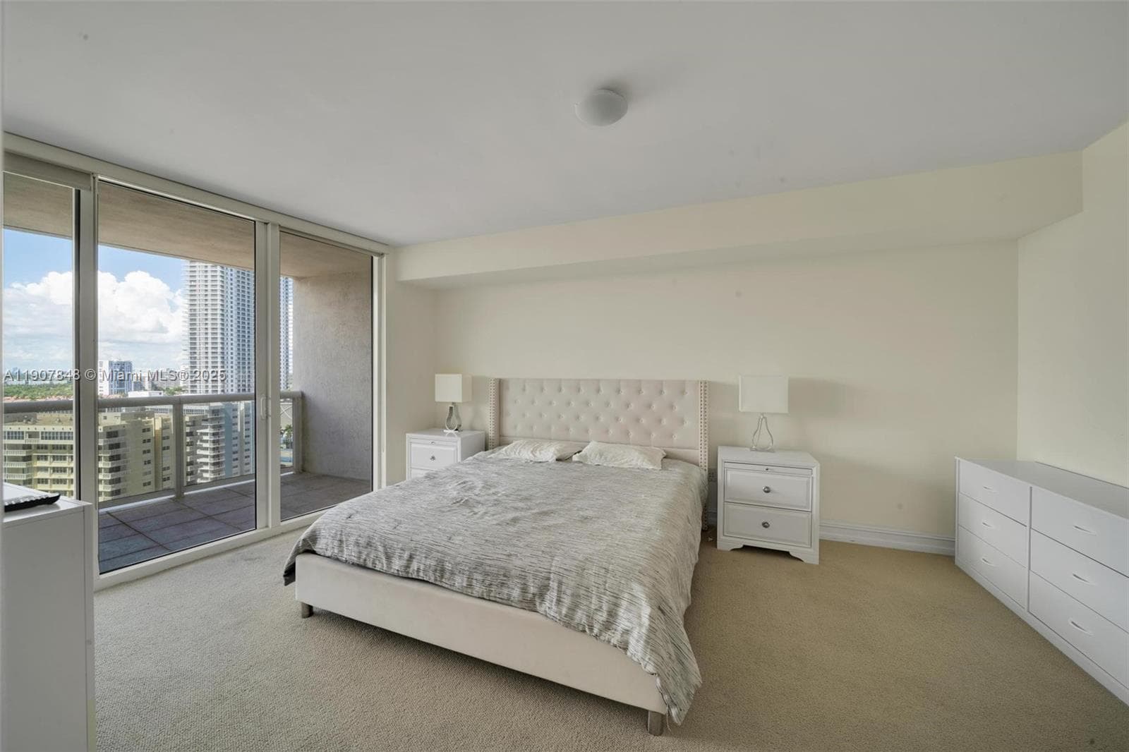 BEACH CLUB CONDO · #1609 in Hallandale Beach - Photo 11