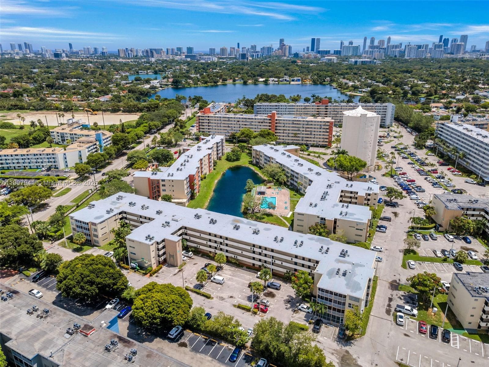 JADE WINDS GROUP BAMBOO G · #309-1 in Miami - Photo 1