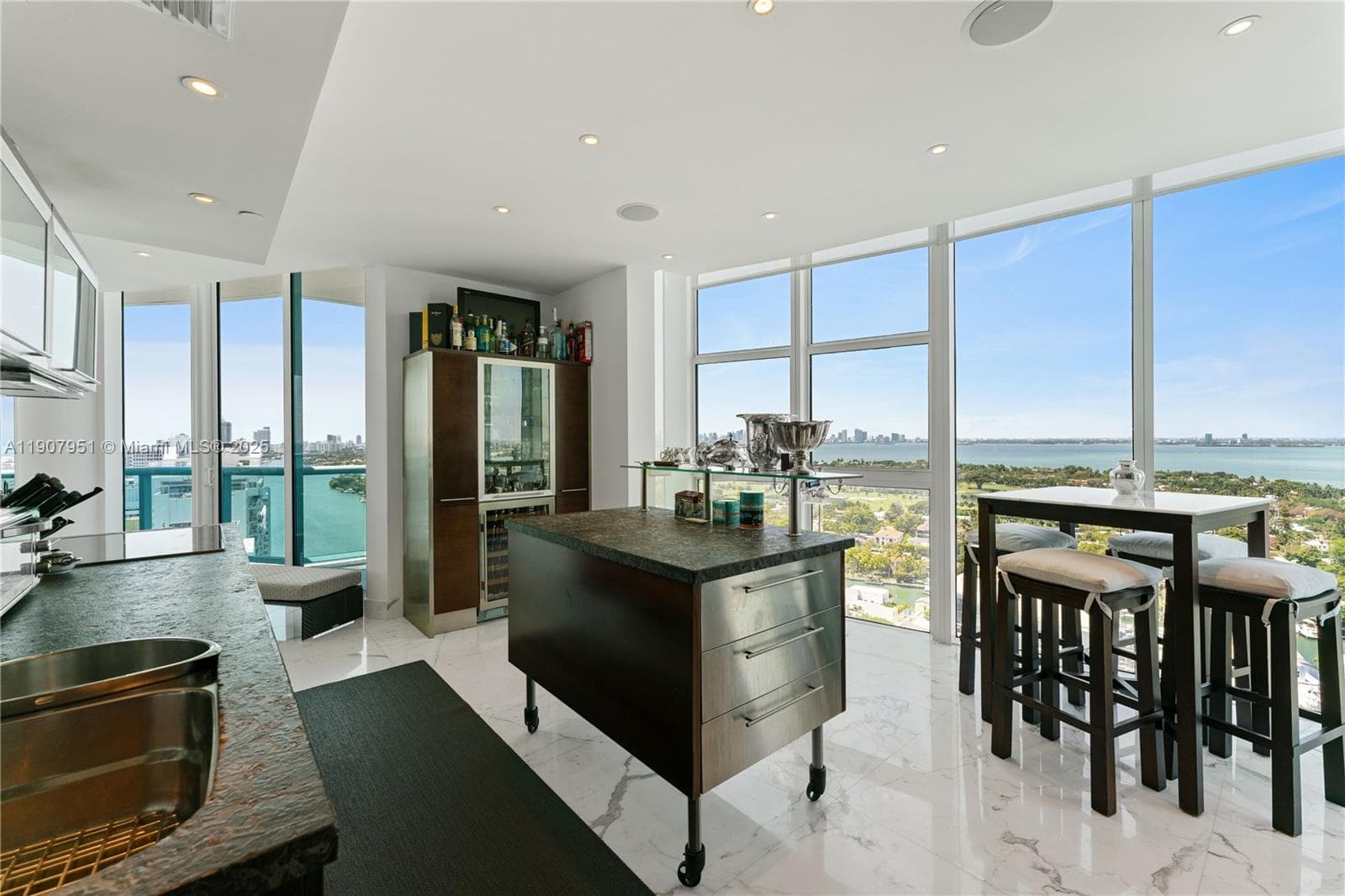 6000 INDIAN CREEK CONDO · #PH 2501 in Miami Beach - Photo 12