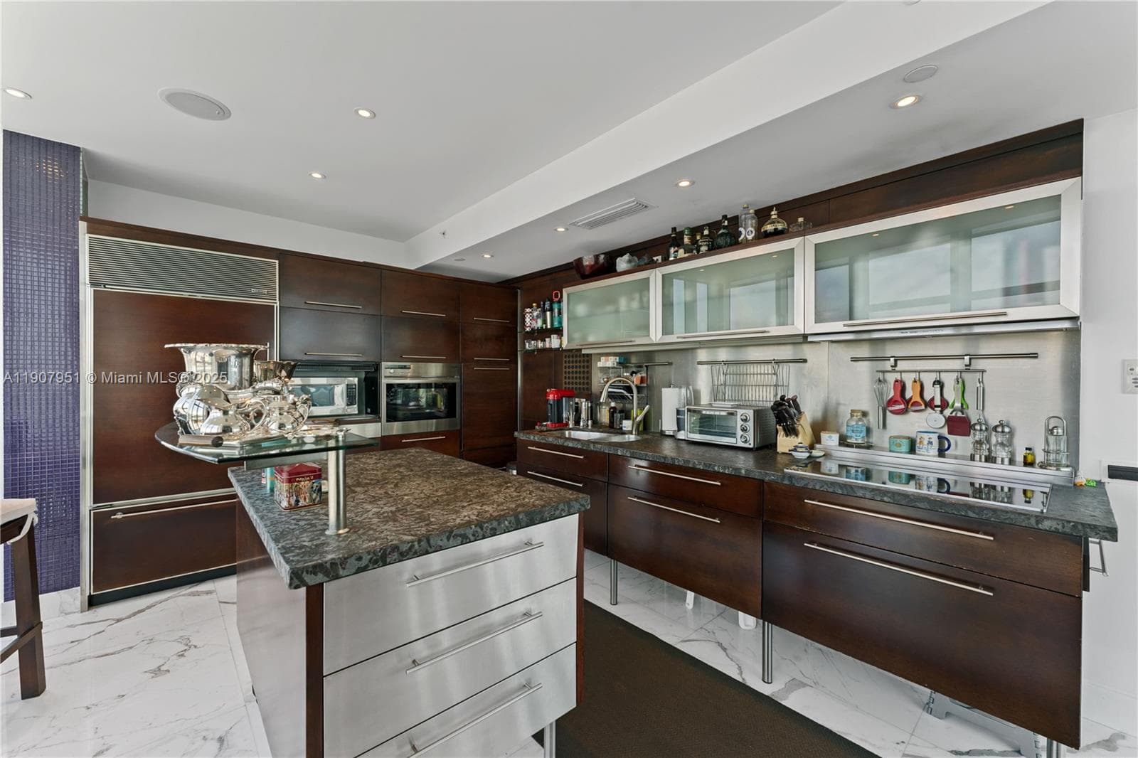 6000 INDIAN CREEK CONDO · #PH 2501 in Miami Beach - Photo 14