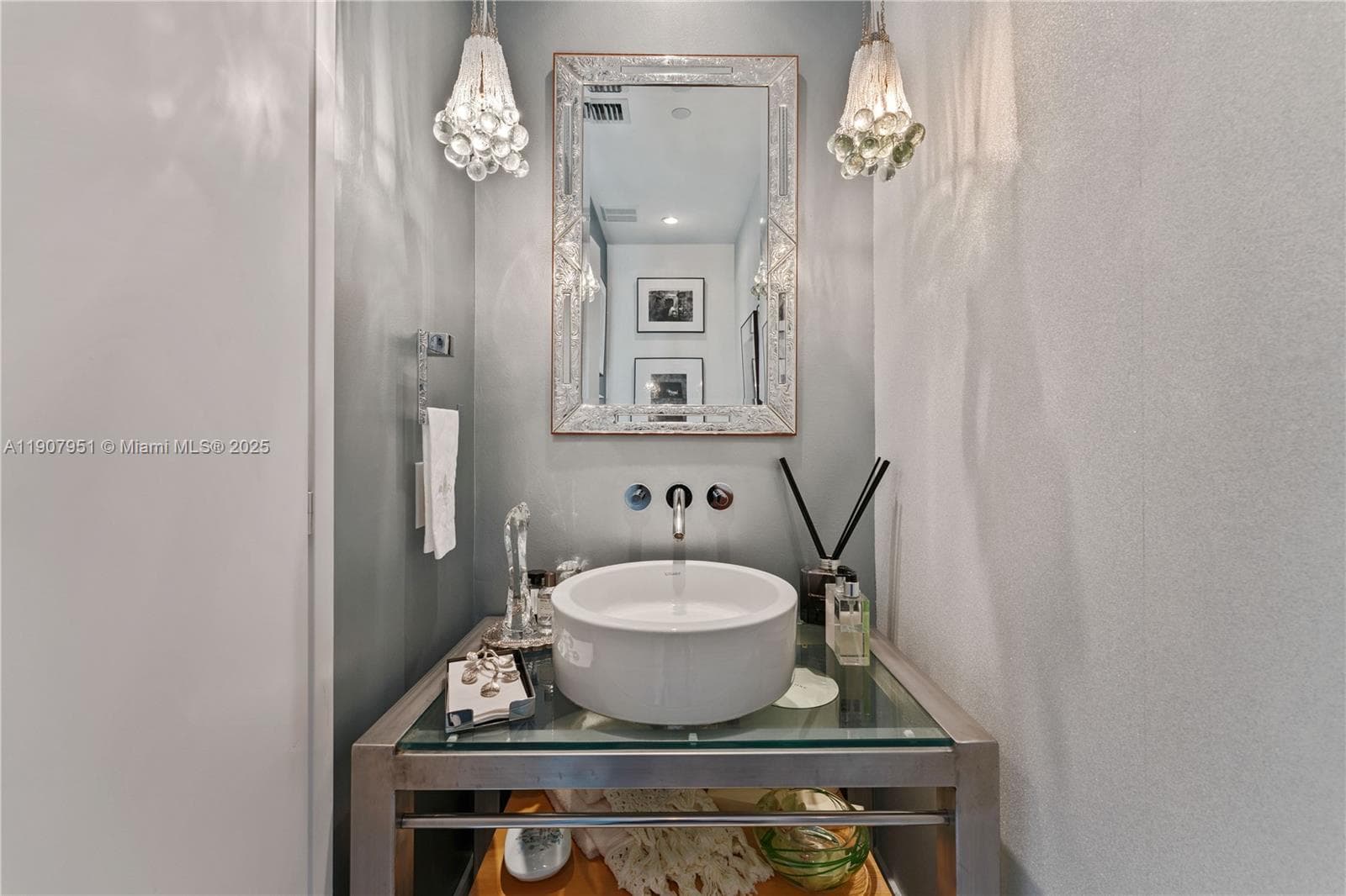 6000 INDIAN CREEK CONDO · #PH 2501 in Miami Beach - Photo 11