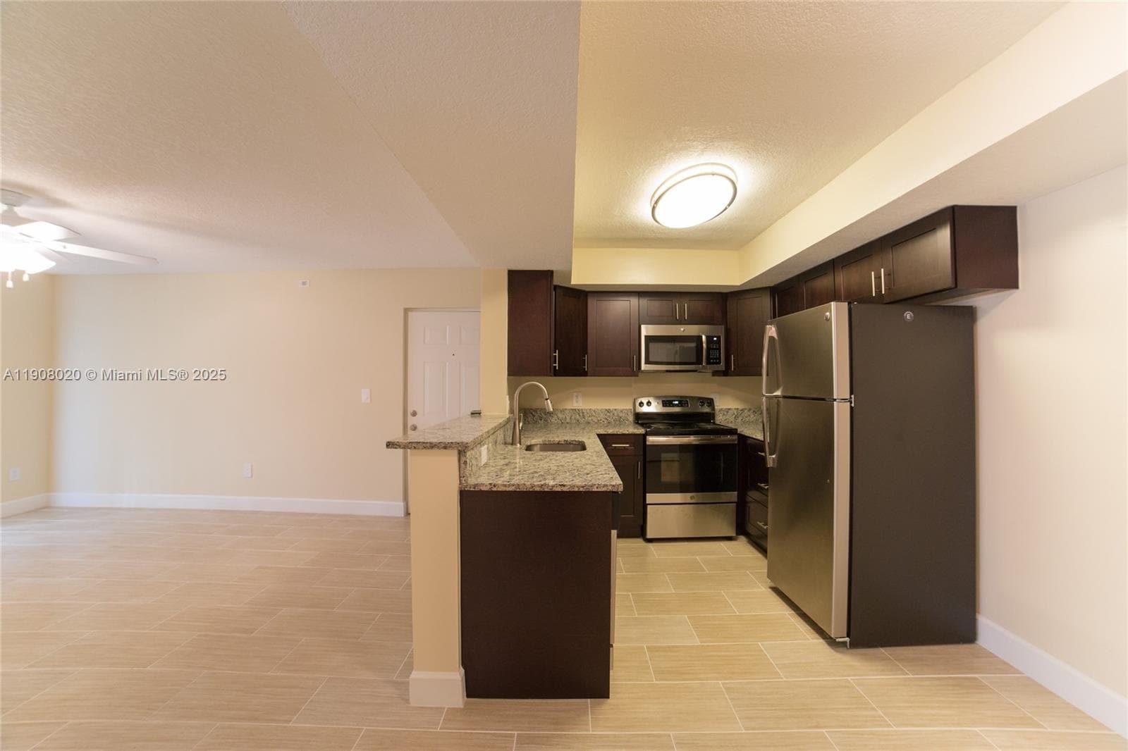 CLUB CARIBE CONDO · #107 in Coconut Creek - Photo 1