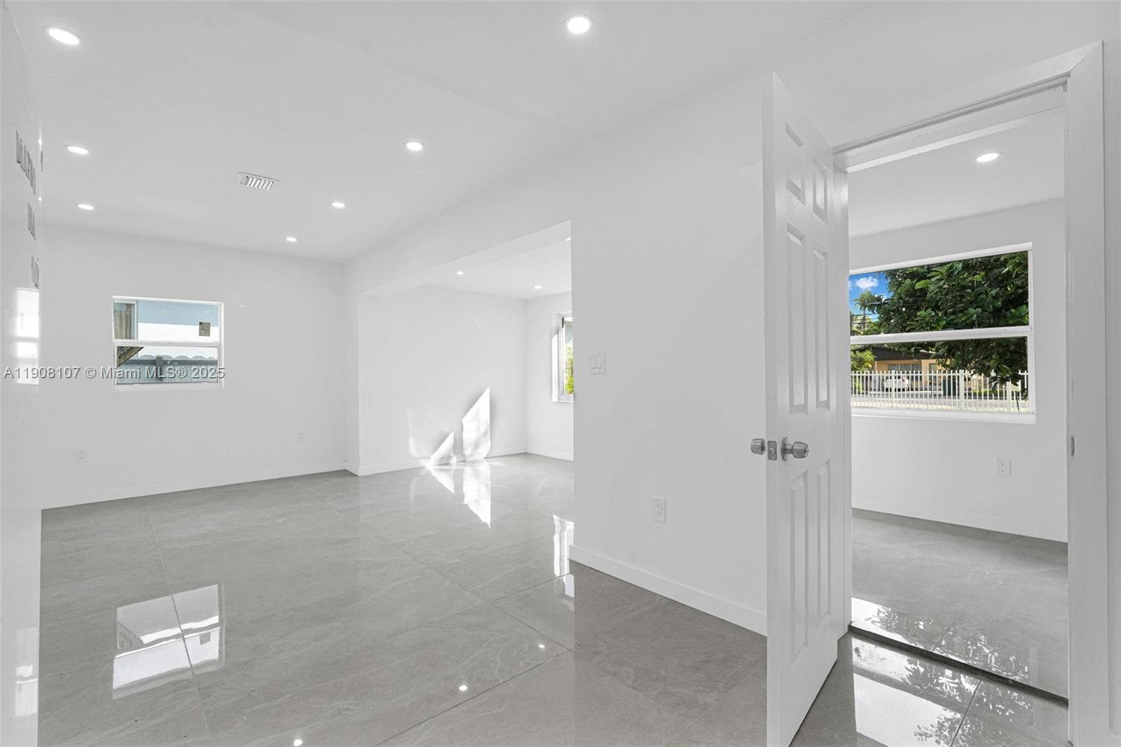11406 NW 17th Ave photo 52