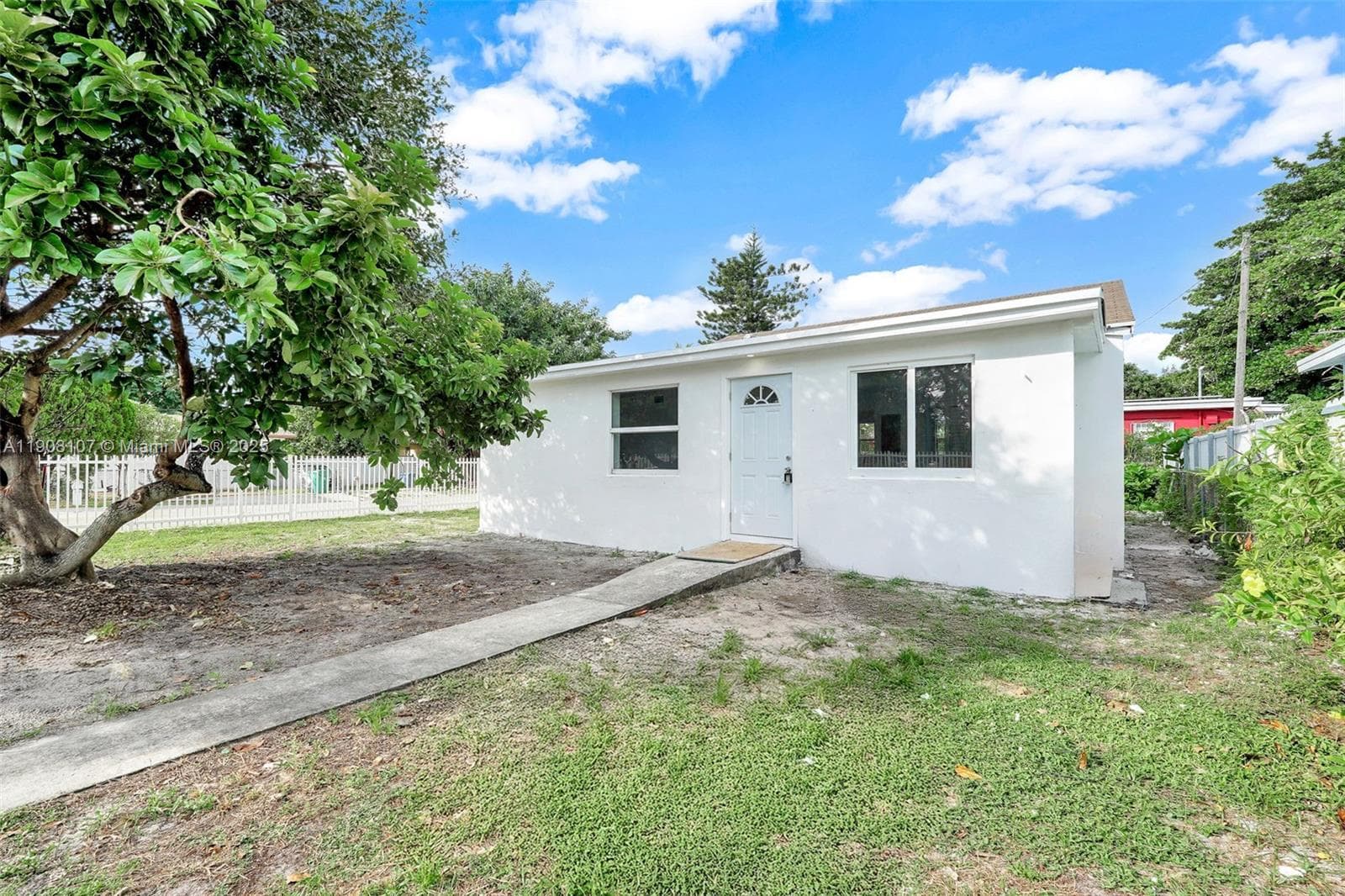 11406 NW 17th Ave photo 3