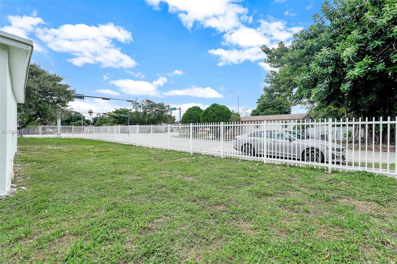 11406 NW 17th Ave photo 9