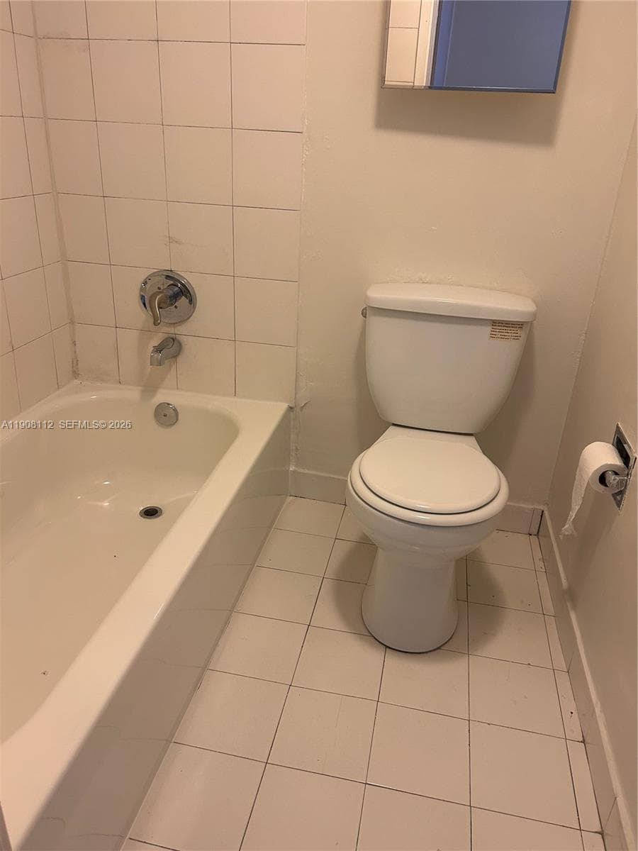PLAZA OF AMERICAS CONDO P · #103 in Sunny Isles Beach - Photo 28