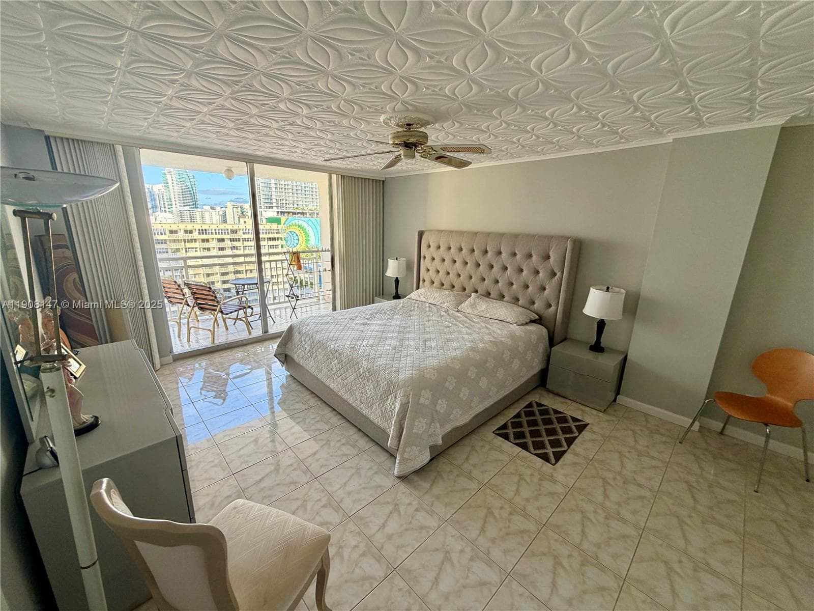 PLAZA TOWERS SOUTH CONDO · #1405 in Hallandale Beach - Photo 10