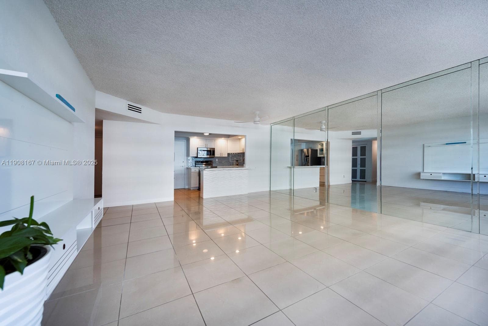 OCEAN SUMMIT CONDO · #815 in Fort Lauderdale - Photo 20