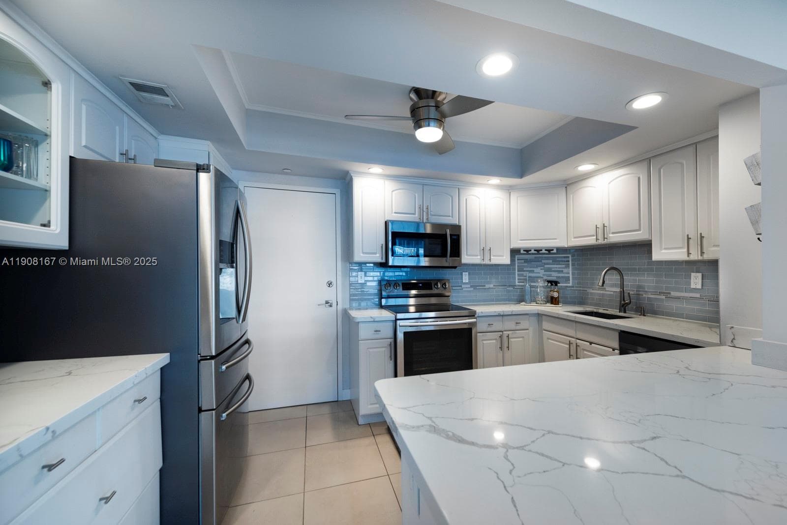 OCEAN SUMMIT CONDO · #815 in Fort Lauderdale - Photo 10