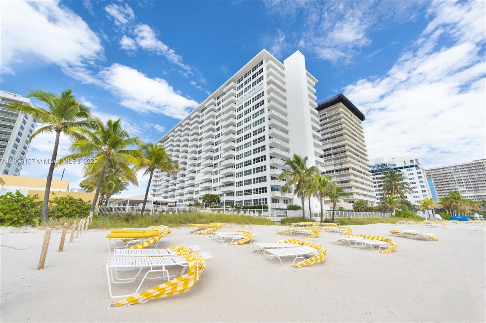 OCEAN SUMMIT CONDO · #815 in Fort Lauderdale - Photo 21