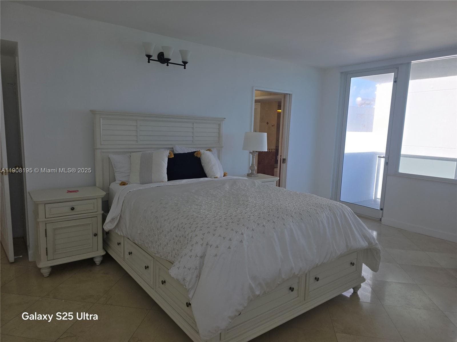 SEA AIR TOWERS CONDO · #1401 in Hollywood - Photo 23