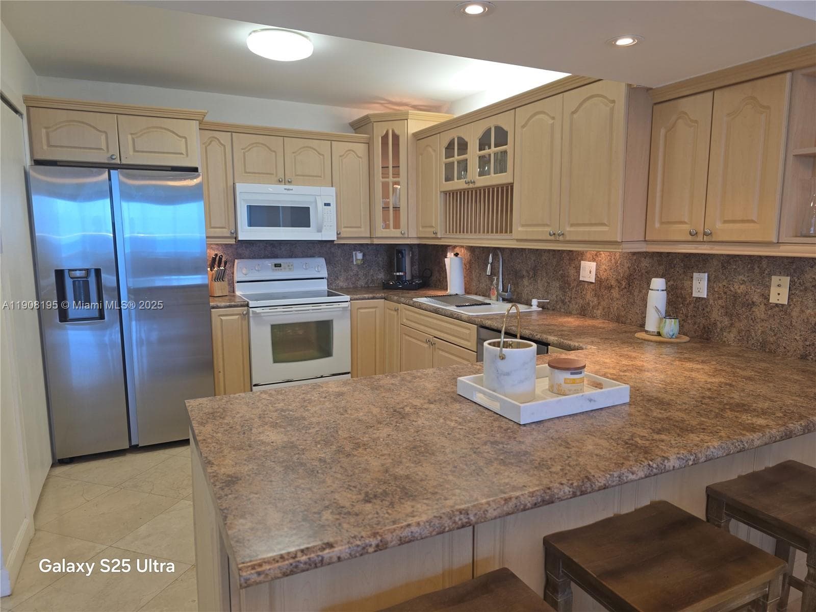 SEA AIR TOWERS CONDO · #1401 in Hollywood - Photo 27