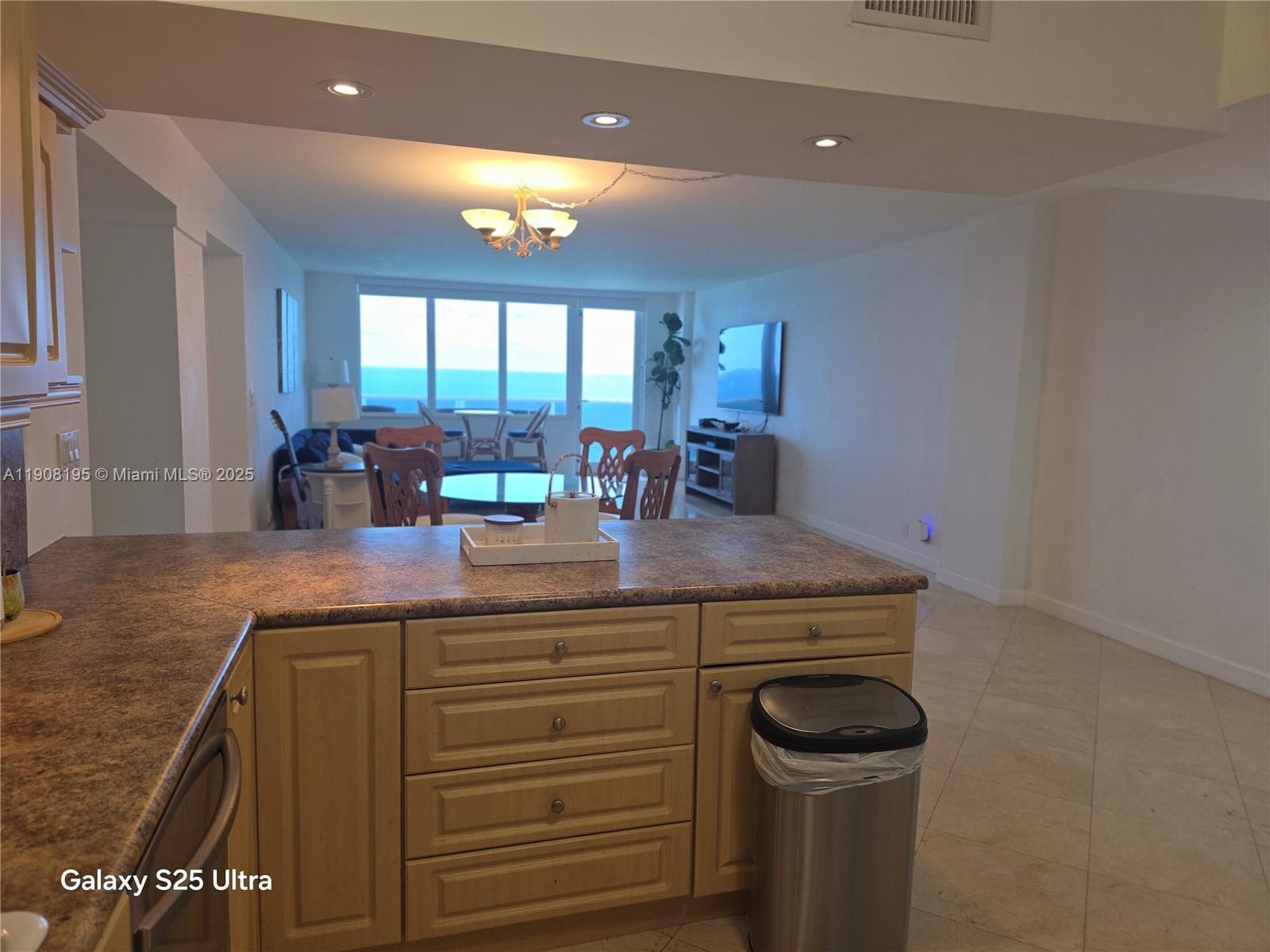 SEA AIR TOWERS CONDO · #1401 in Hollywood - Photo 13