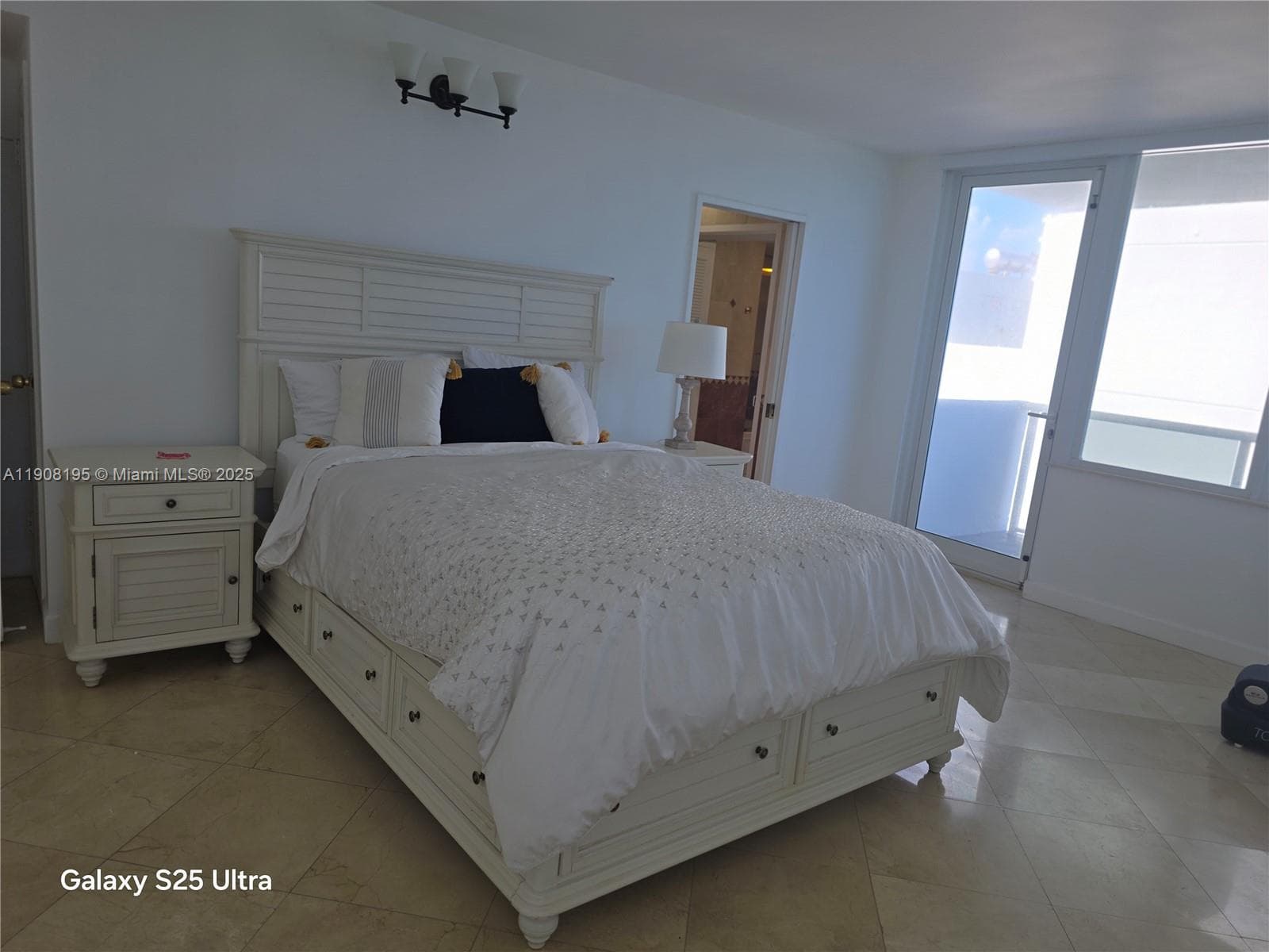 SEA AIR TOWERS CONDO · #1401 in Hollywood - Photo 22