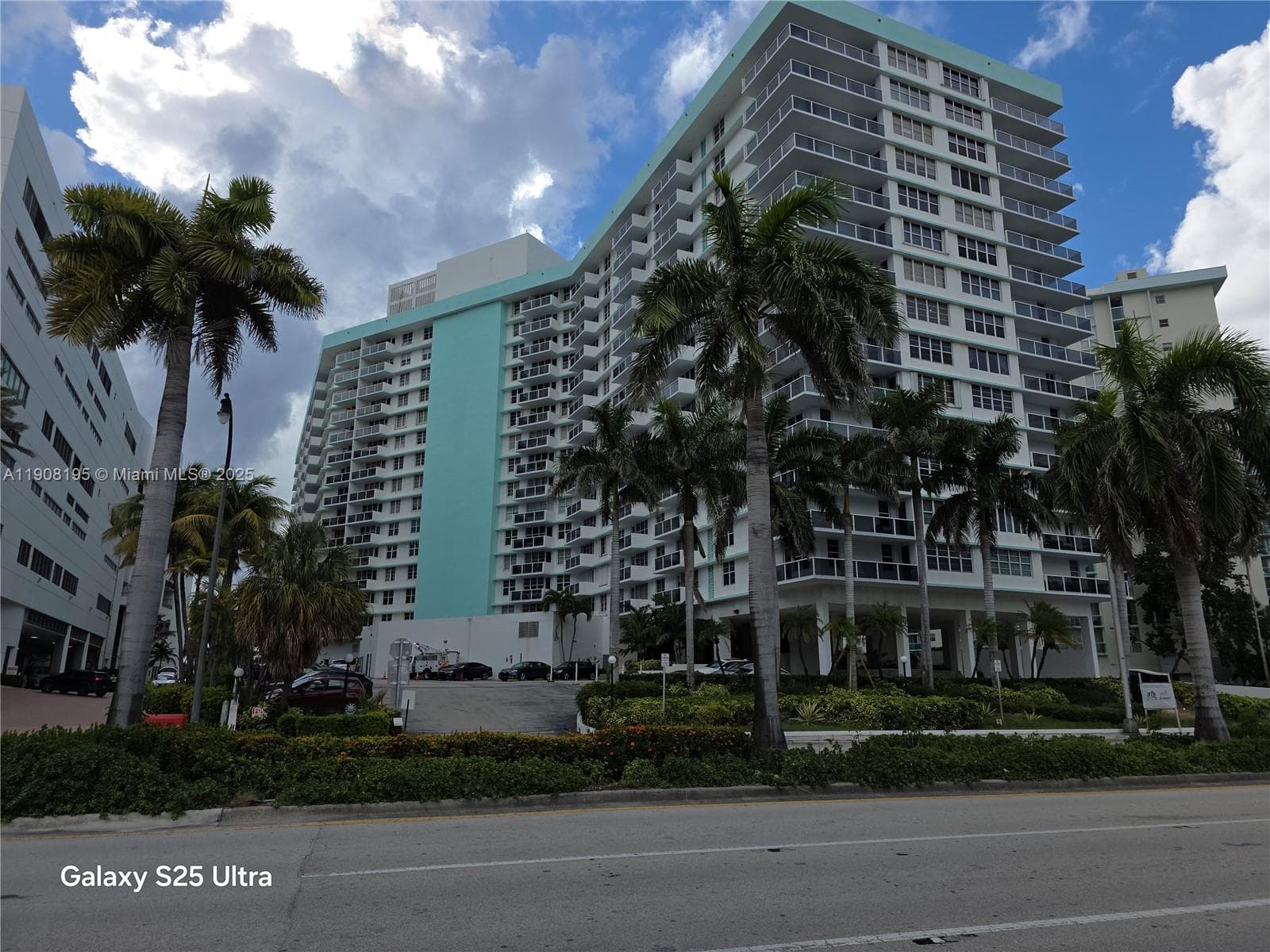 SEA AIR TOWERS CONDO · #1401 in Hollywood - Photo 32