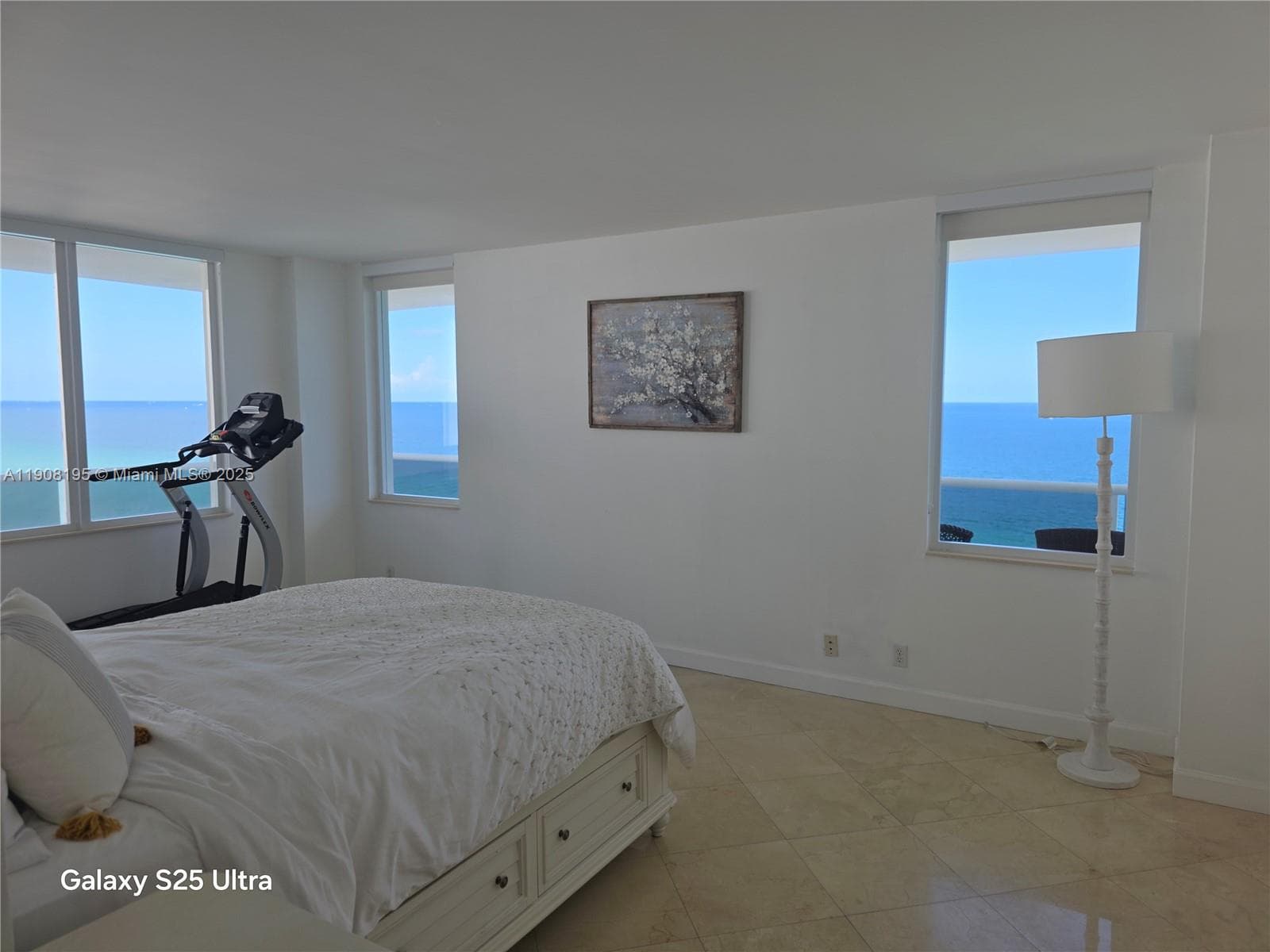 SEA AIR TOWERS CONDO · #1401 in Hollywood - Photo 20