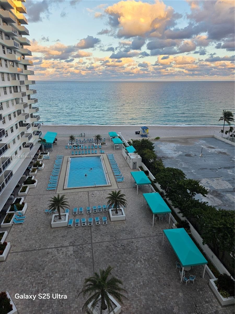 SEA AIR TOWERS CONDO · #1401 in Hollywood - Photo 9