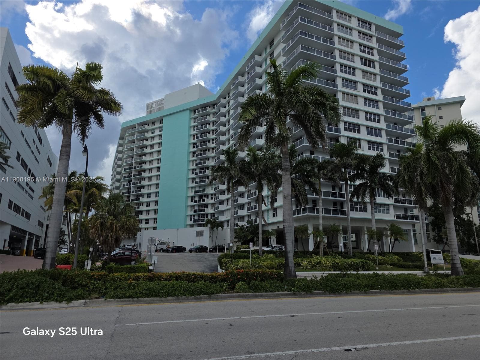 SEA AIR TOWERS CONDO · #1401 in Hollywood - Photo 33