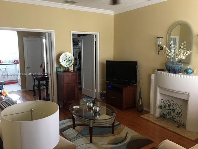 SB MANOR HOUSE CONDO · #8 in Miami Beach - Photo 2