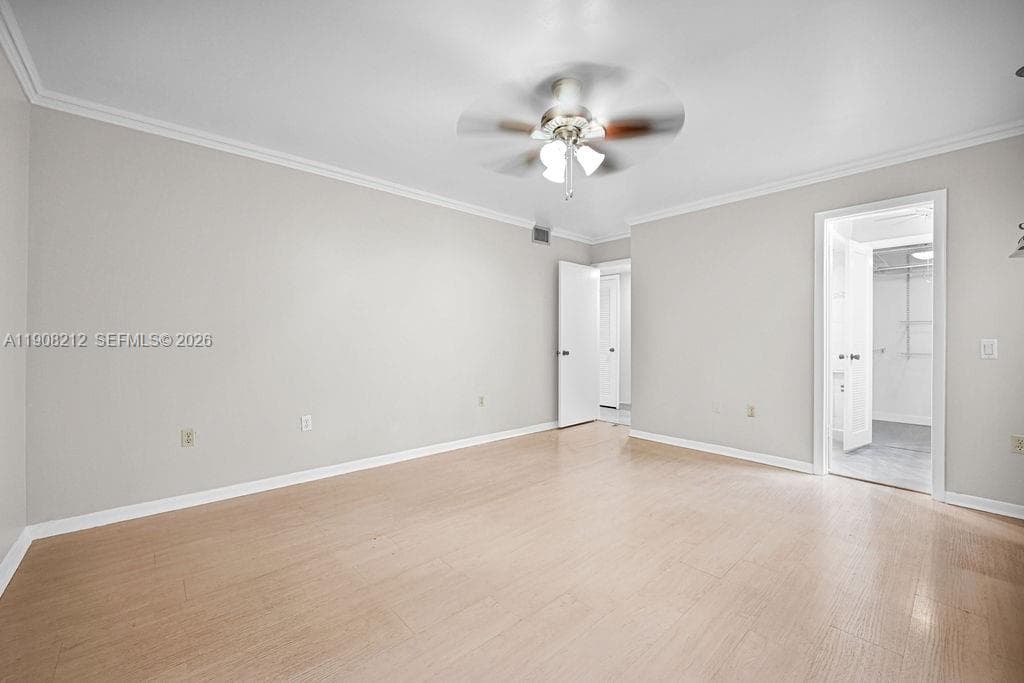 EMERALD HILLS C C APTS CO · #2 in Hollywood - Photo 17