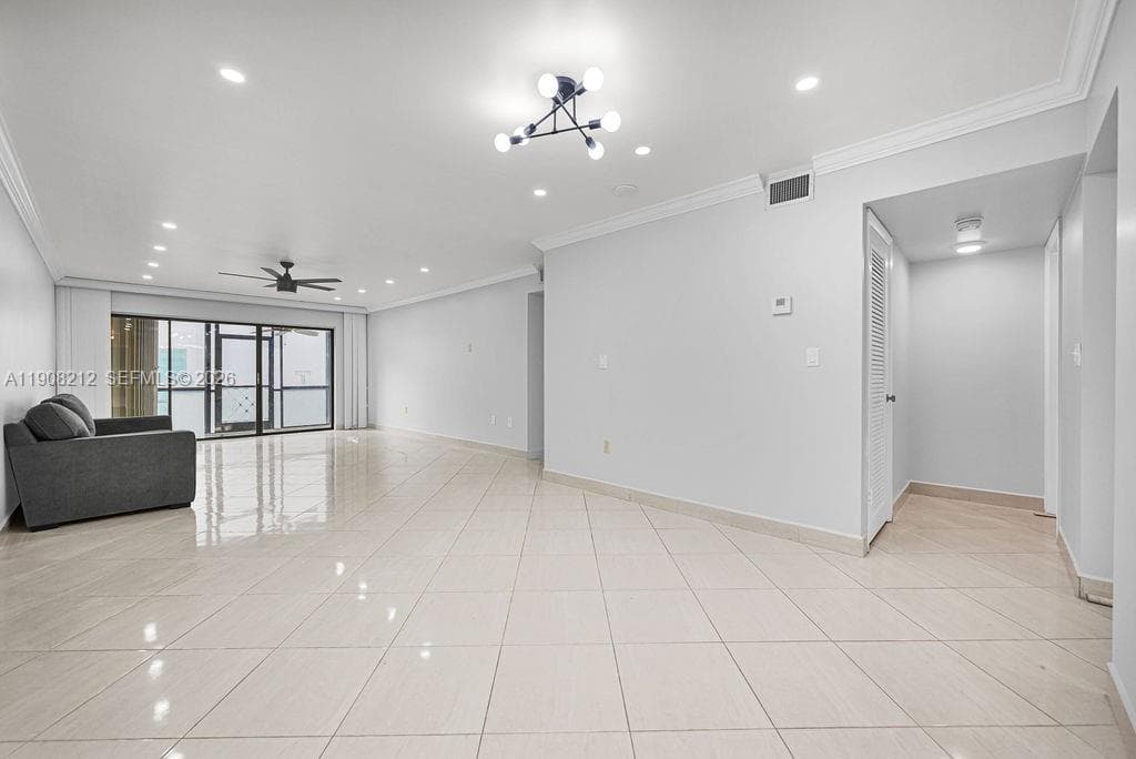 EMERALD HILLS C C APTS CO · #2 in Hollywood - Photo 32