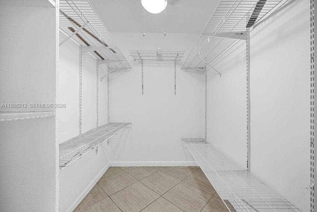 EMERALD HILLS C C APTS CO · #2 in Hollywood - Photo 14