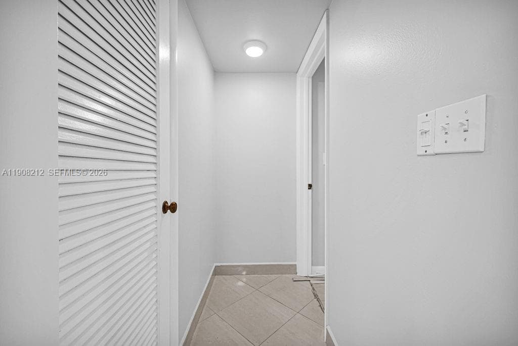 EMERALD HILLS C C APTS CO · #2 in Hollywood - Photo 18