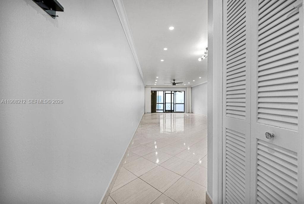 EMERALD HILLS C C APTS CO · #2 in Hollywood - Photo 31