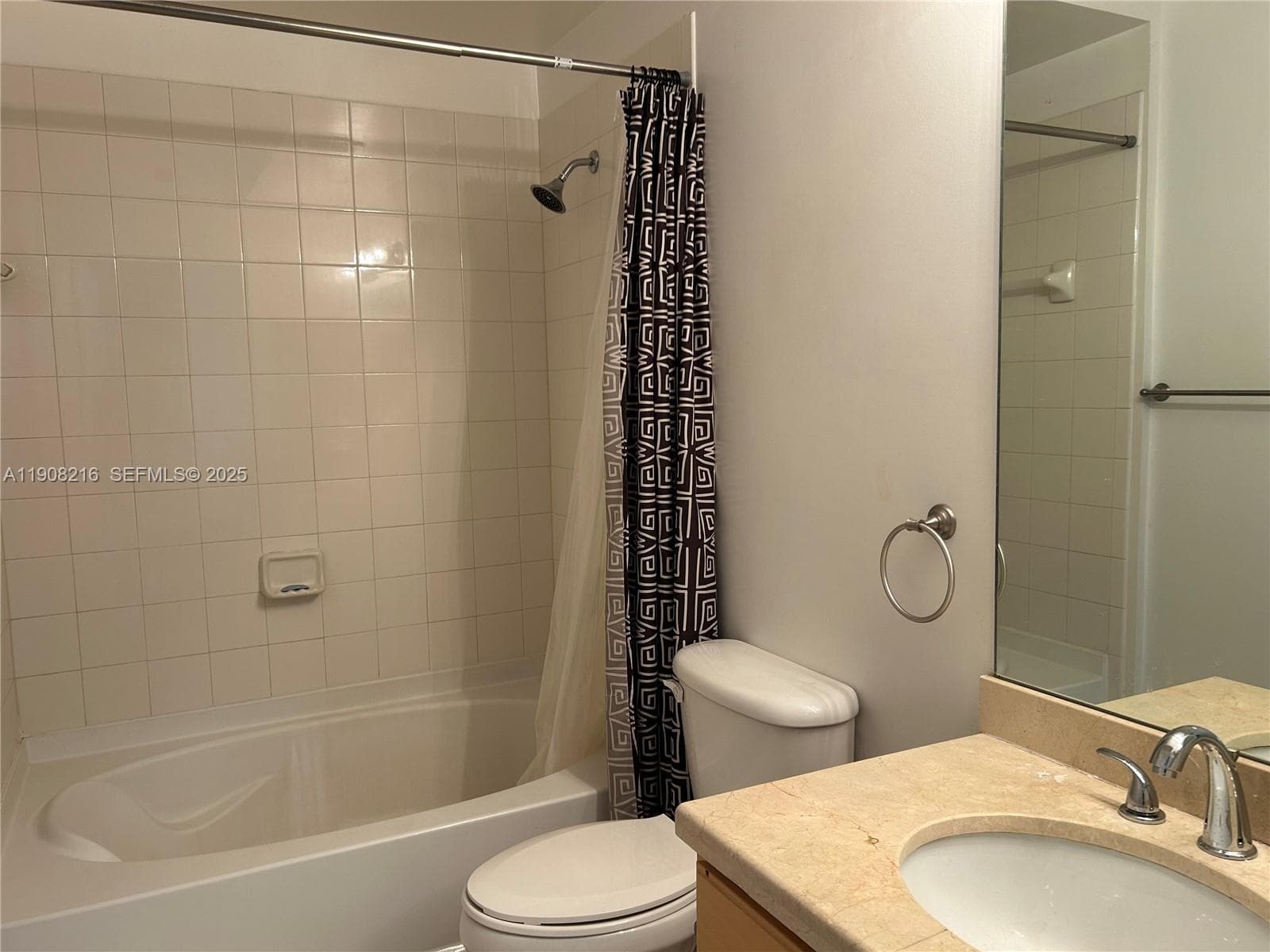 VALENCIA CONDO · #551 in South Miami - Photo 22
