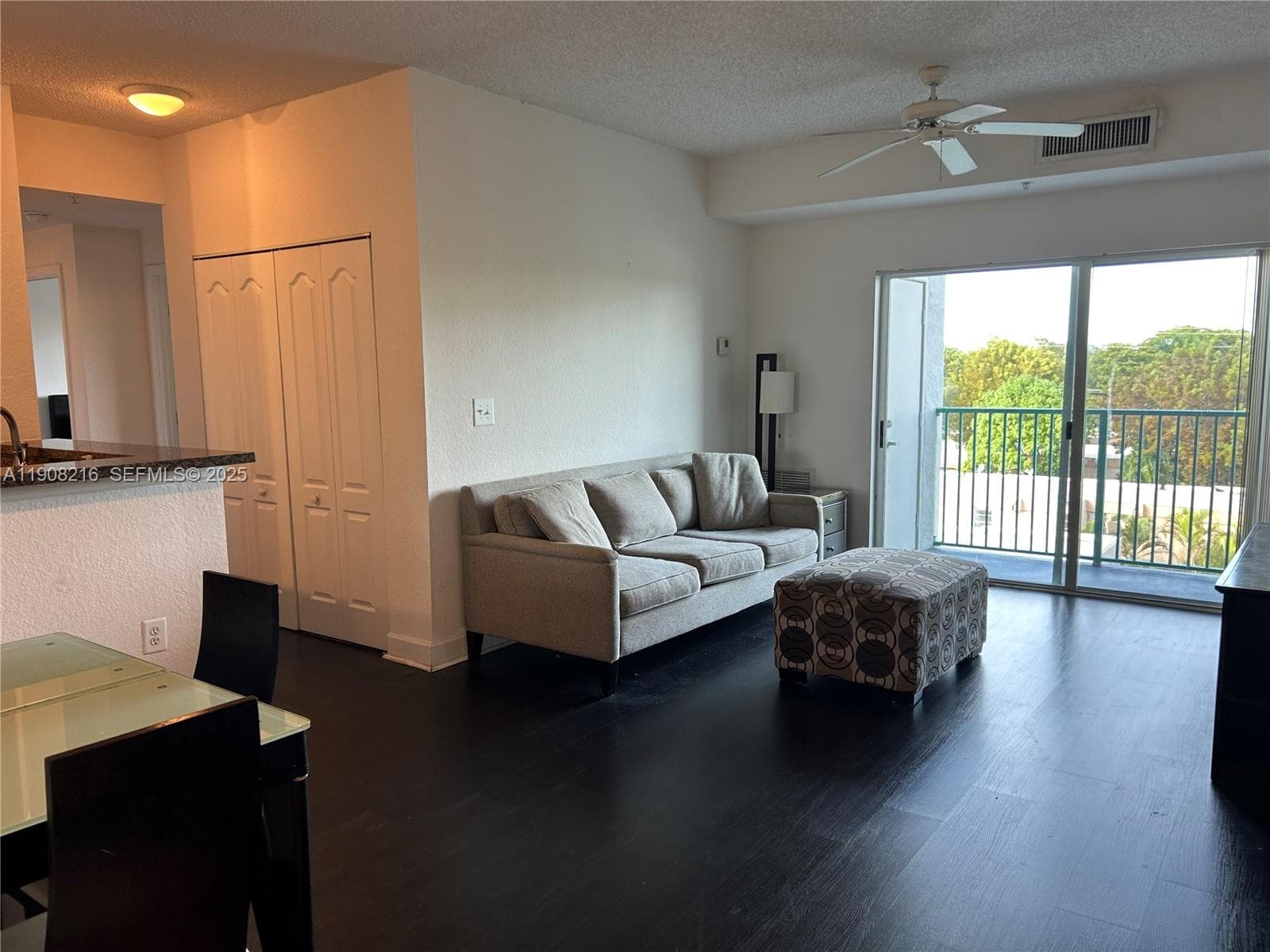 VALENCIA CONDO · #551 in South Miami - Photo 3