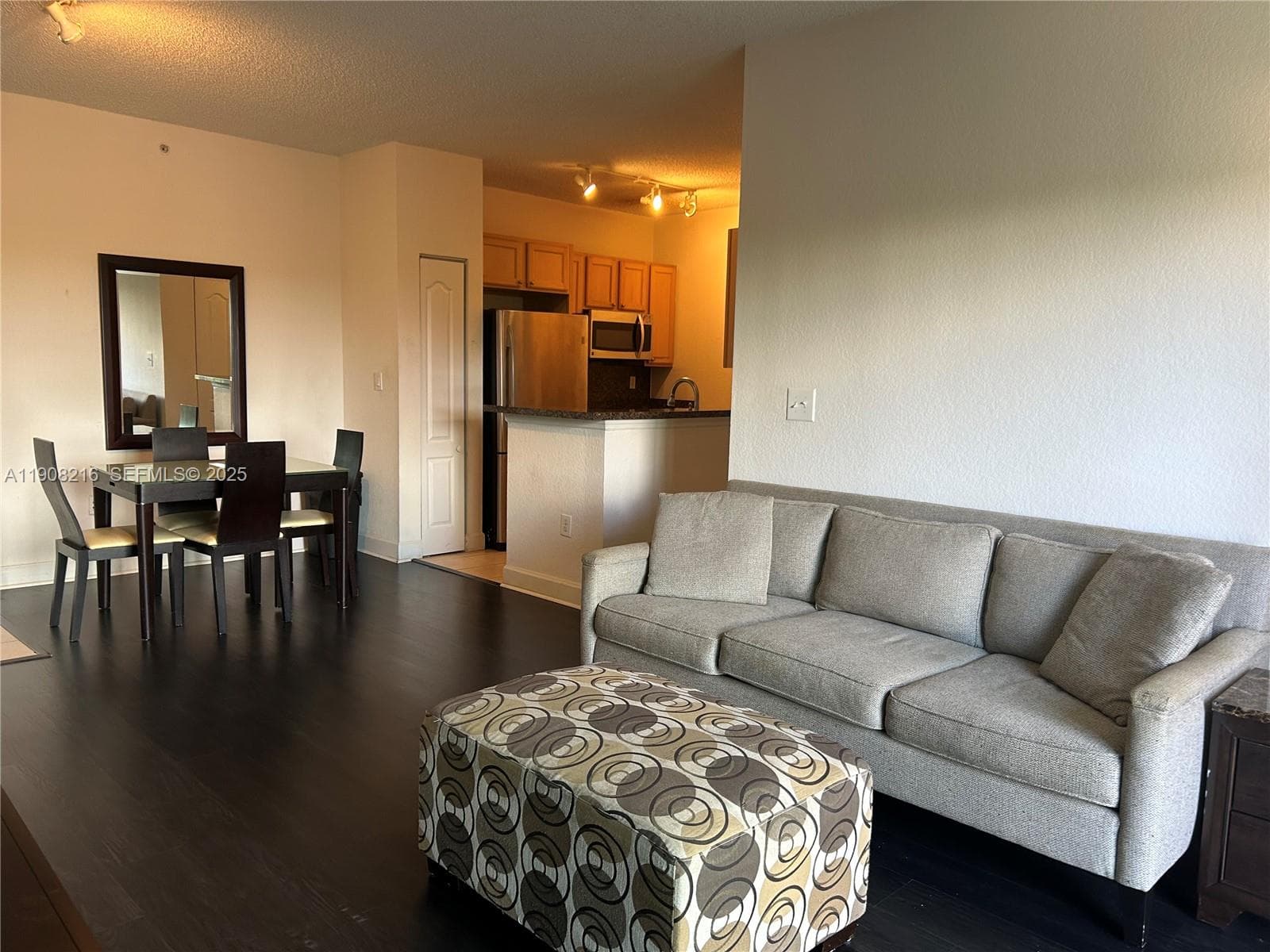 VALENCIA CONDO · #551 in South Miami - Photo 24