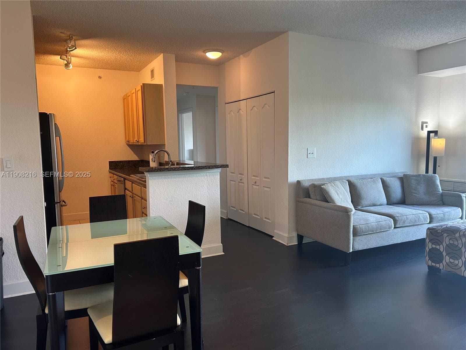 VALENCIA CONDO · #551 in South Miami - Photo 8