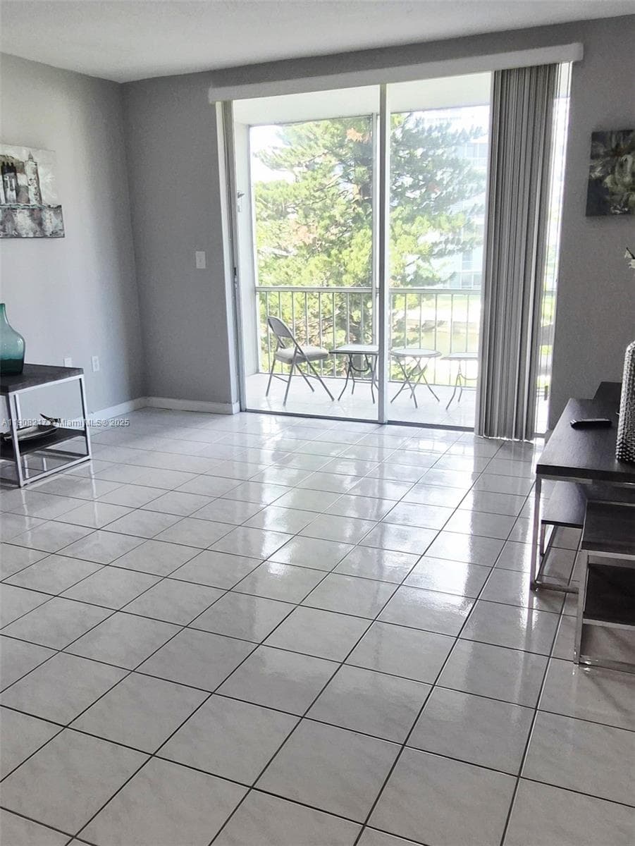 POINT EAST SEC III CONDO · #L312 in Aventura - Photo 6
