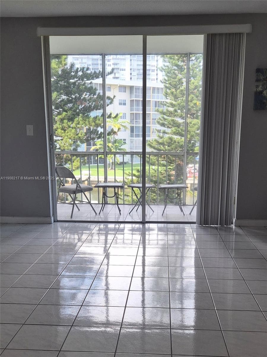 POINT EAST SEC III CONDO · #L312 in Aventura - Photo 7