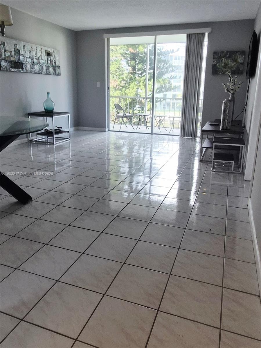 POINT EAST SEC III CONDO · #L312 in Aventura - Photo 5