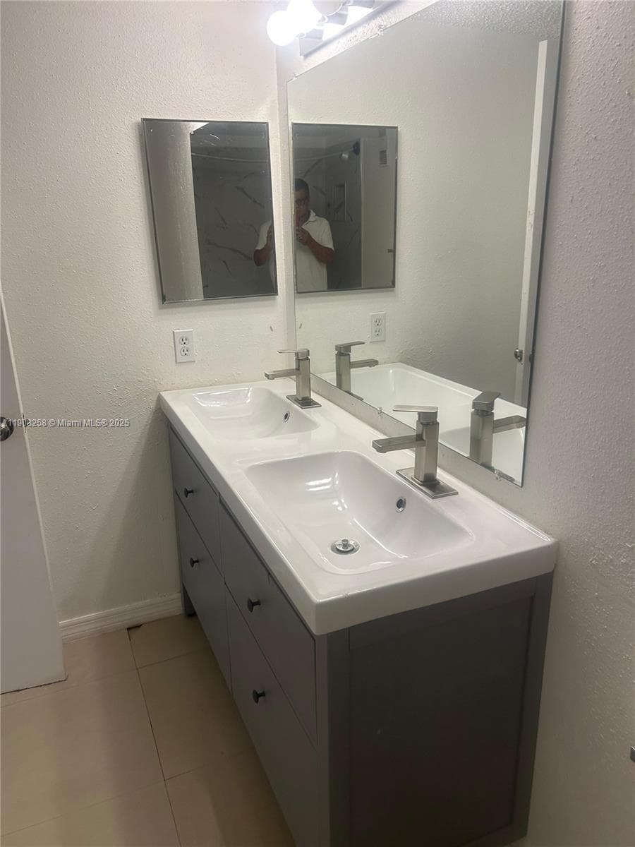 WINDWARD LAKES CONDO · #B310 in Pompano Beach - Photo 8