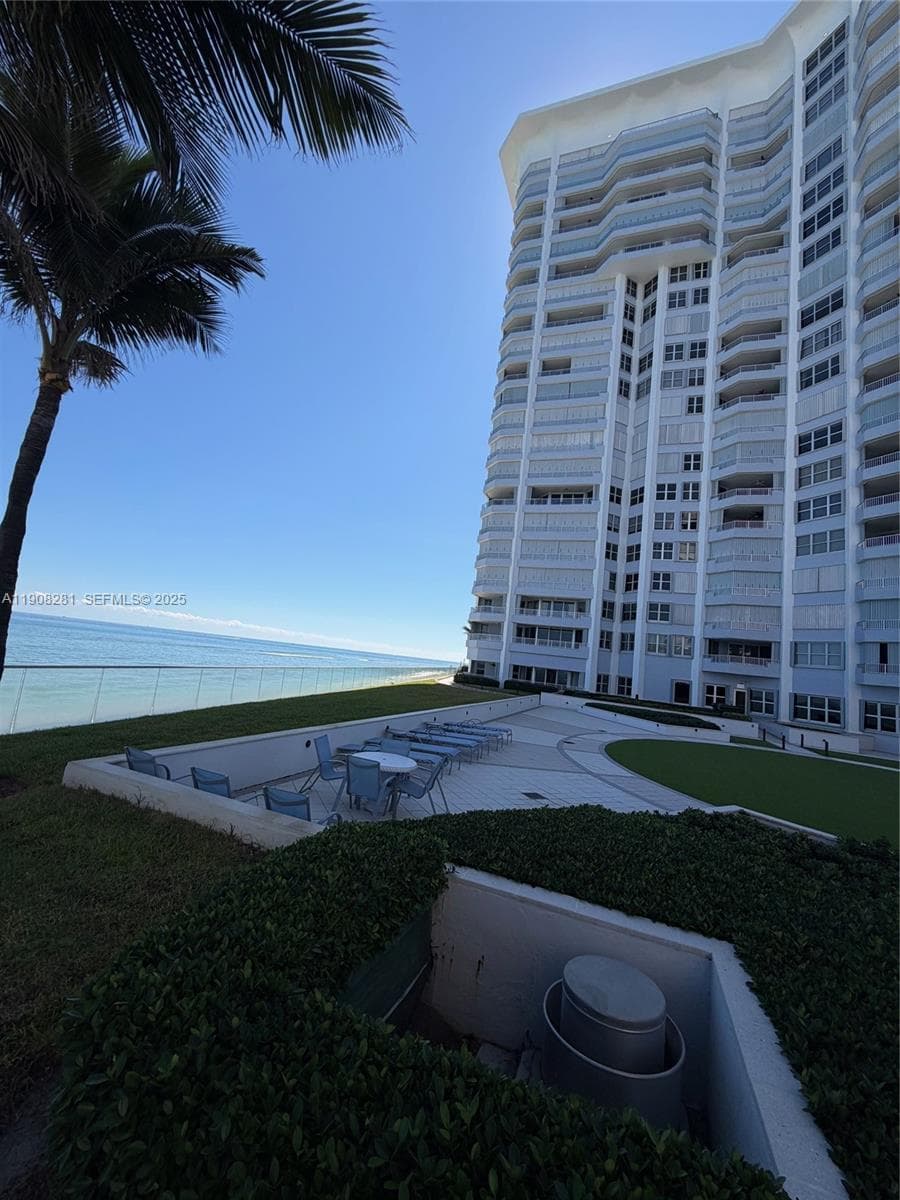 CORNICHE CONDO · #1801 in Singer Island - Photo 14