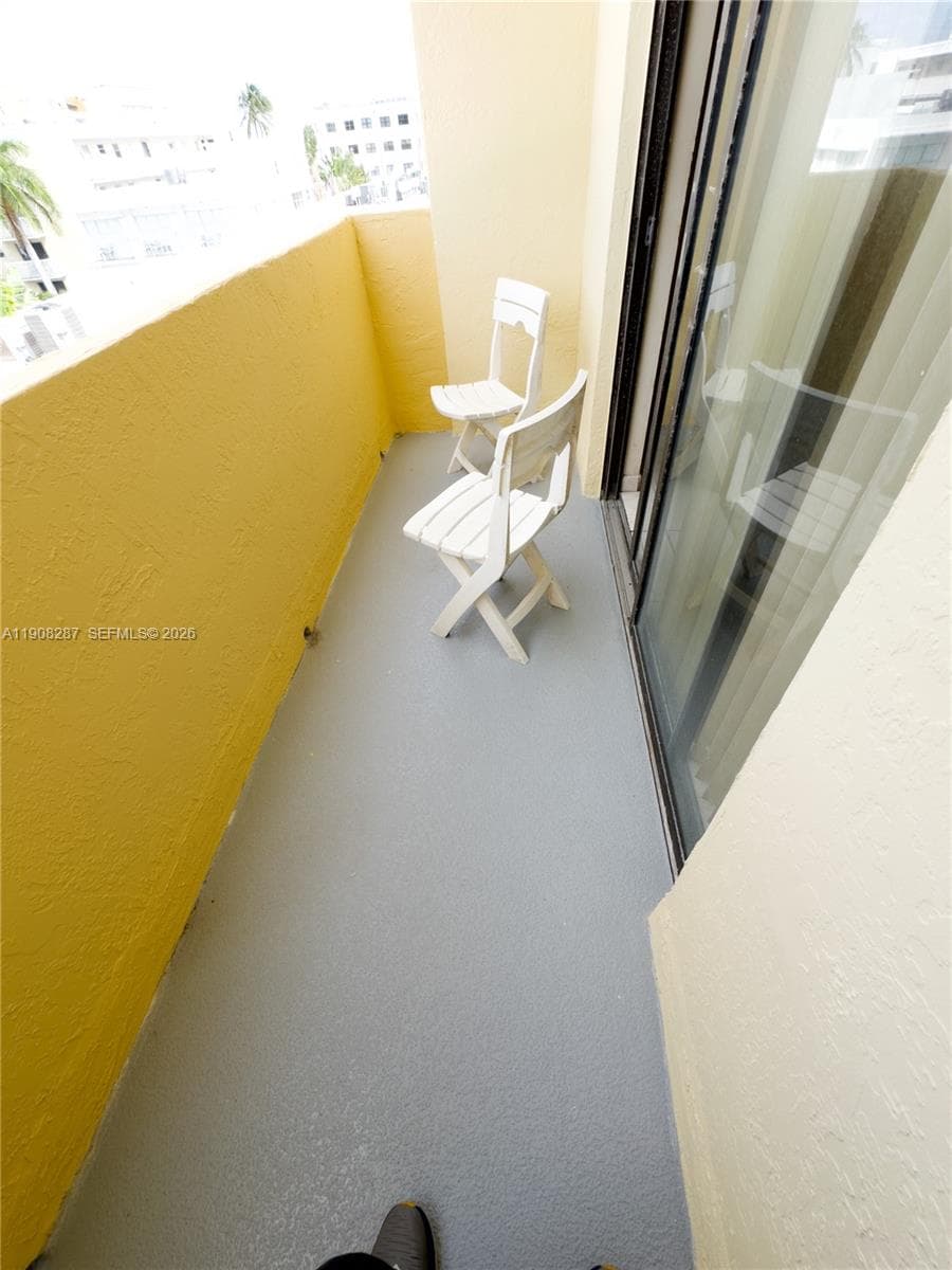 Collins Plaza · #502 in Miami Beach - Photo 3