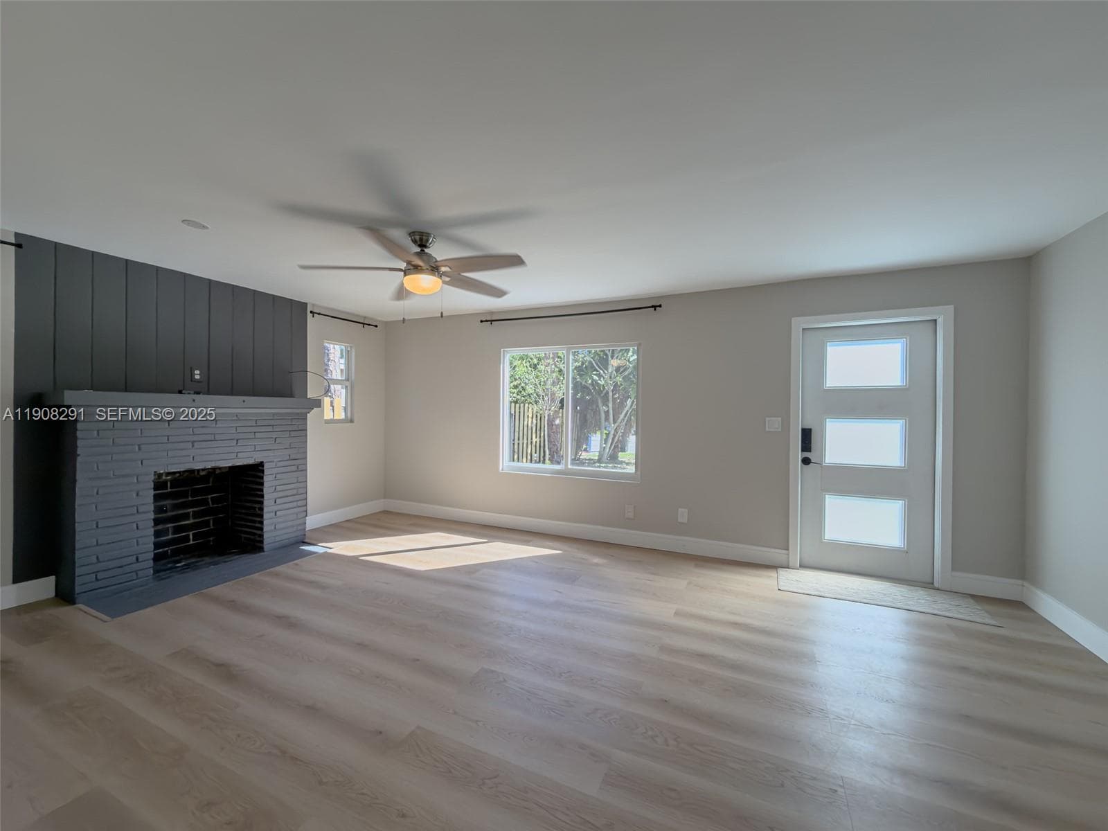 1813 SW 10th St photo 13