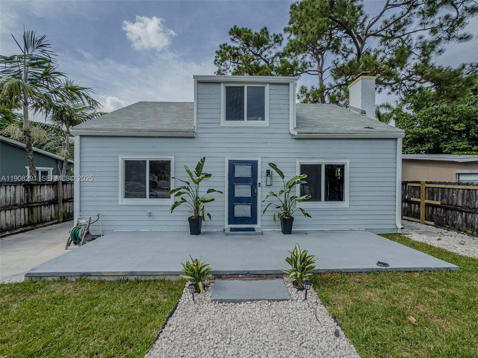 1813 SW 10th St photo 53