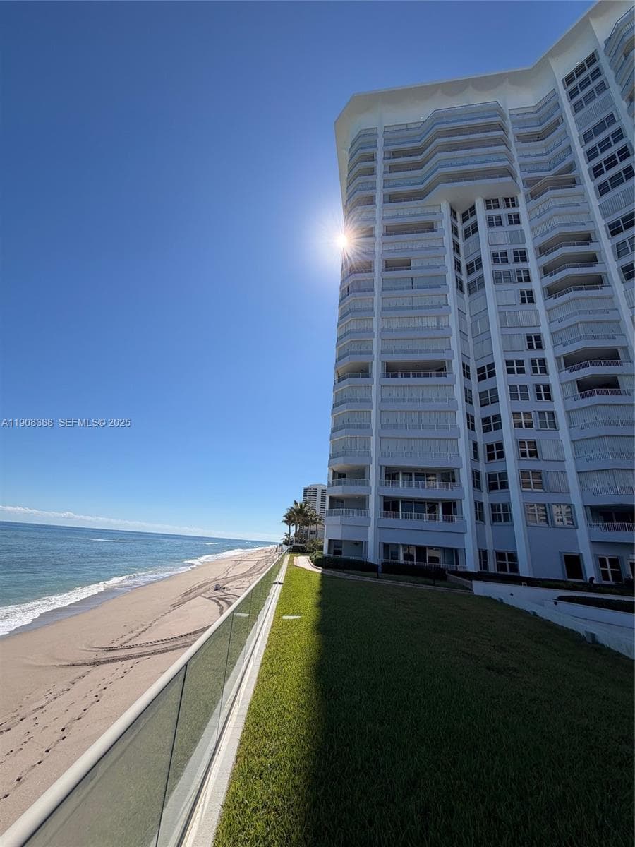 CORNICHE CONDO · #1801 in Singer Island - Photo 13