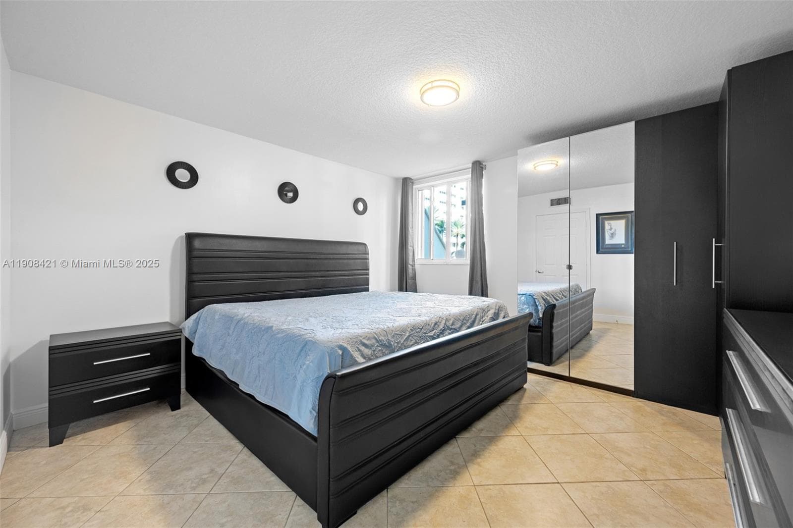 SURFSIDE PALMS CONDO · #105 in Surfside - Photo 13