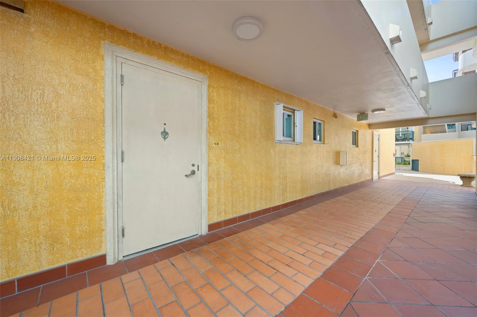 SURFSIDE PALMS CONDO · #105 in Surfside - Photo 20