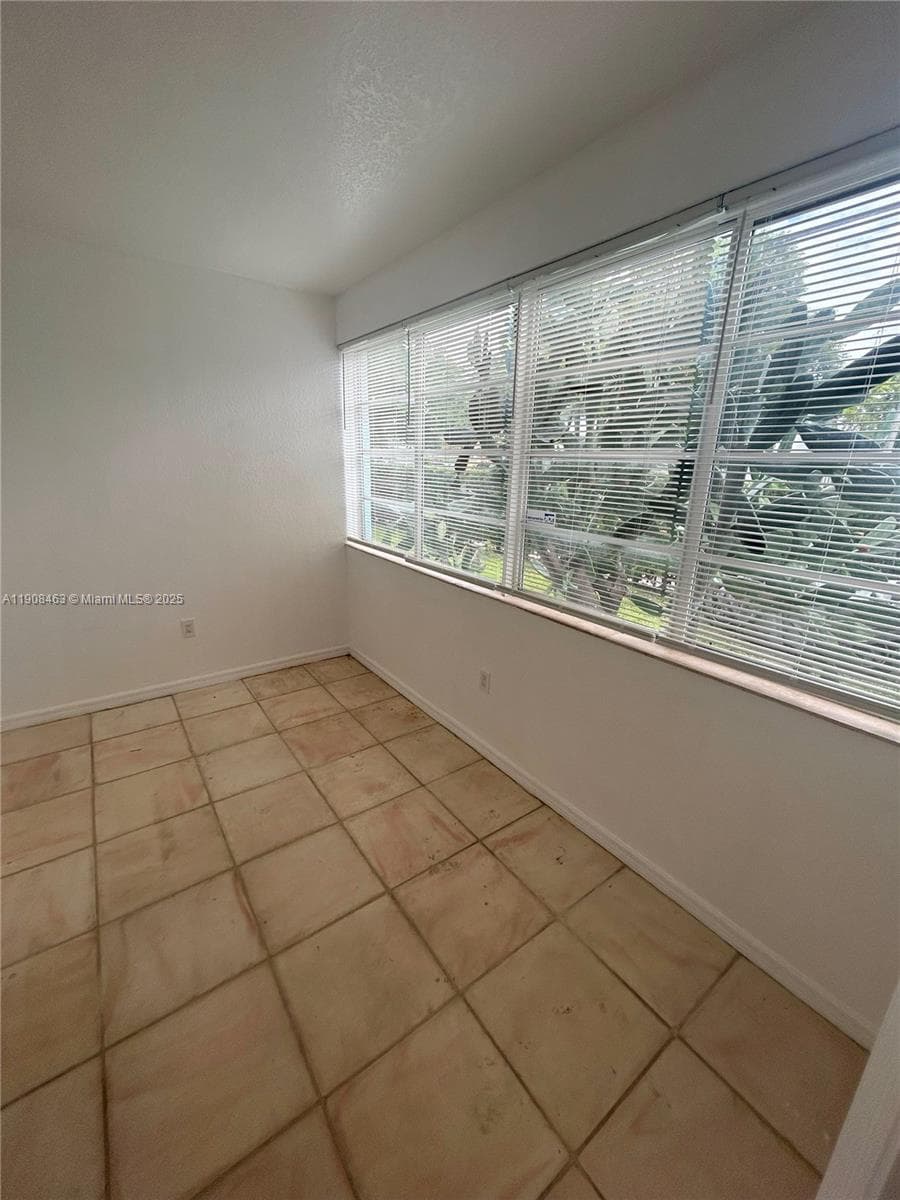 NORMANDY WATERWAY SUB · #2 in Miami Beach - Photo 15