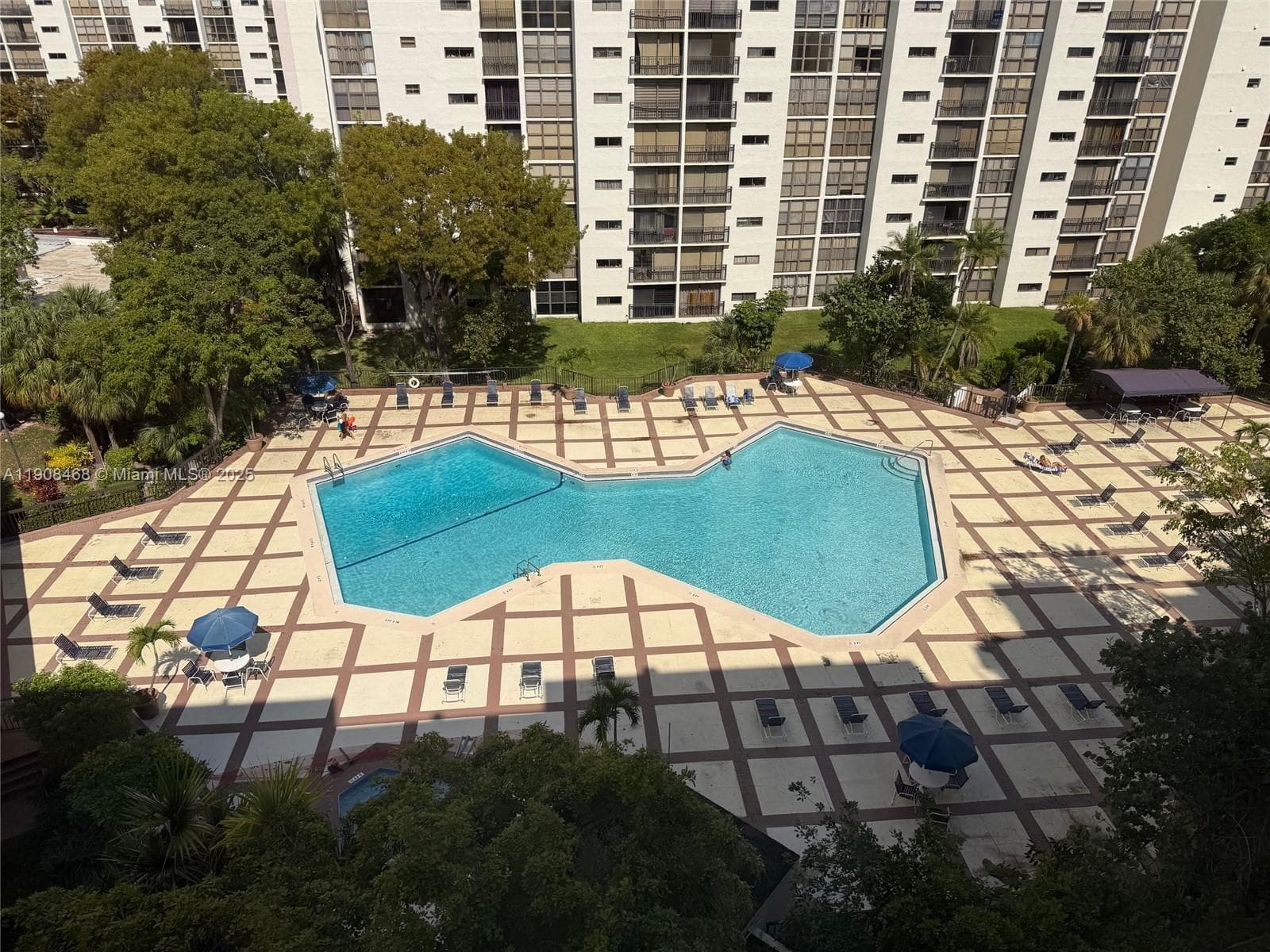 PLAZA OF AMERICAS CONDO P · #803 in Sunny Isles Beach - Photo 2