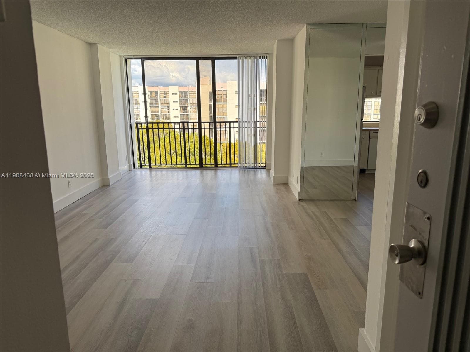PLAZA OF AMERICAS CONDO P · #803 in Sunny Isles Beach - Photo 9