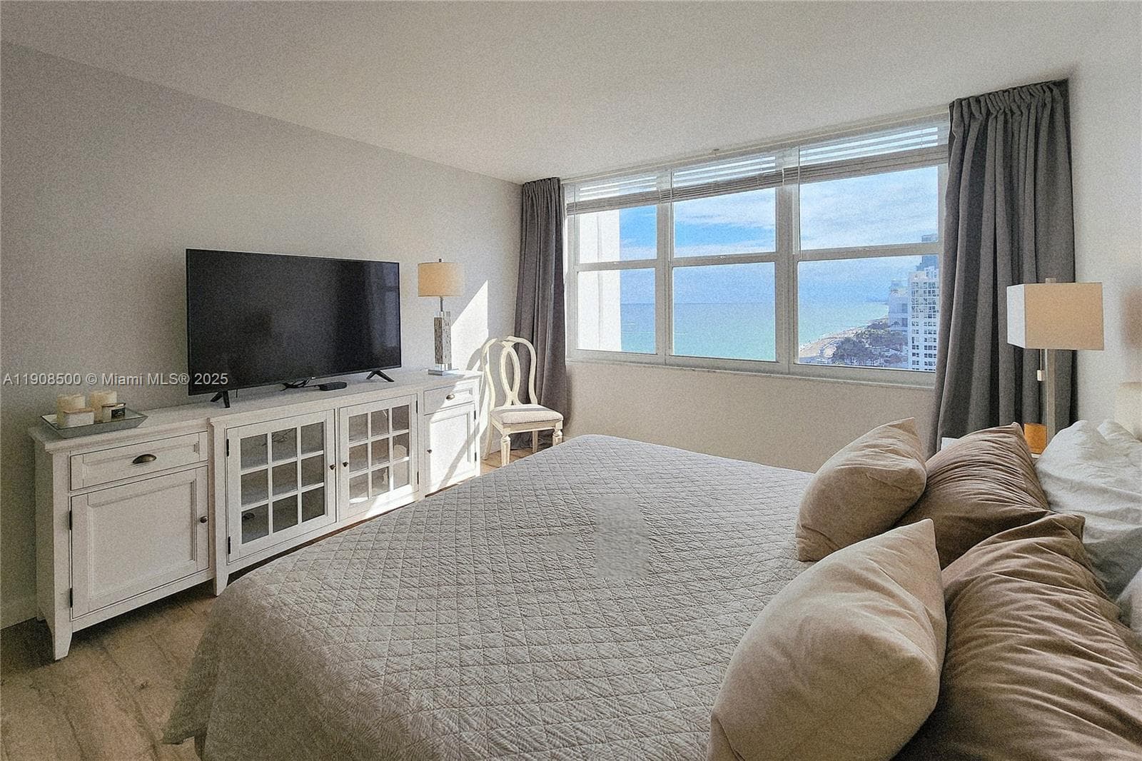AQUARIUS CONDO · #1406S in Hollywood - Photo 23